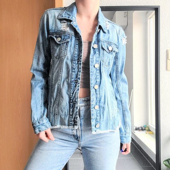 Blank NYC Distressed Blue Denim Cropped Frayed Hem Jean Jacket Size XS - Picture 16 of 16